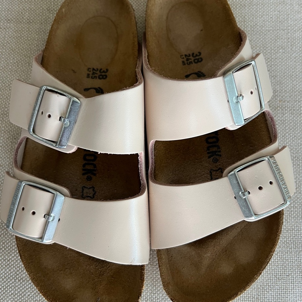 Birkenstock Womens Arizona Sandals - Nude with Silver Buckles size 38